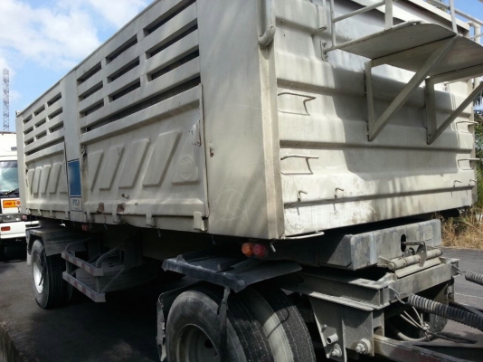 รถนิสสัน 10 ล้อดั้ม UD  320 แรงม้า. ปี 50. ( ขาย แม่ , ลูก. )    สนใจติดต่อ  081 - 6079515