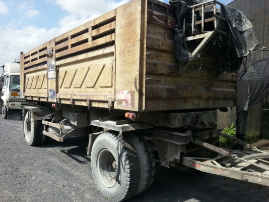 รถนิสสัน 10 ล้อดั้ม UD  320 แรงม้า. ปี 50. ( ขาย แม่ , ลูก. )    สนใจติดต่อ  081 - 6079515