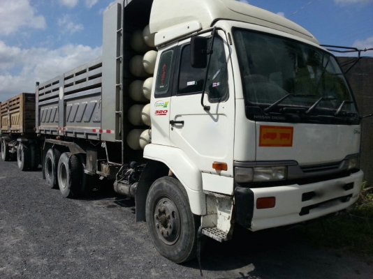 รถนิสสัน 10 ล้อดั้ม UD  320 แรงม้า. ปี 50. ( ขาย แม่ , ลูก. )    สนใจติดต่อ  081 - 6079515