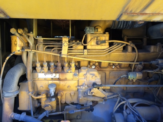 Komatsu WA100-1 SN: 30489 เพิ่งถึงเมืองไทย รอประกอบห้องเก๋ง สภาพสวยครับ ไม่แพงครับ