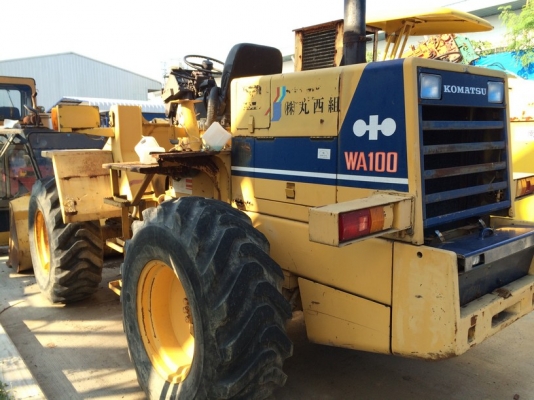 Komatsu WA100-1 SN: 30489 เพิ่งถึงเมืองไทย รอประกอบห้องเก๋ง สภาพสวยครับ ไม่แพงครับ