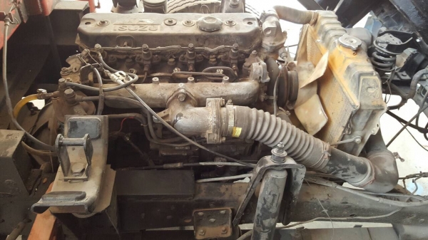 ขาย 6 ล้อ ISUZU TLD53 ติดเครน UNIC 3 ตัน 3 ปลอก เครื่อง 4BC2 100 แรงม้า คัสซีสวย หัวเก๋งยกได้ แต่งเกียร์สั้นแล้ว ทะเบียนครบพร้อมโอนครับ