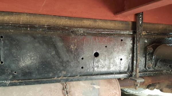 ขาย 6 ล้อ ISUZU TLD53 ติดเครน UNIC 3 ตัน 3 ปลอก เครื่อง 4BC2 100 แรงม้า คัสซีสวย หัวเก๋งยกได้ แต่งเกียร์สั้นแล้ว ทะเบียนครบพร้อมโอนครับ