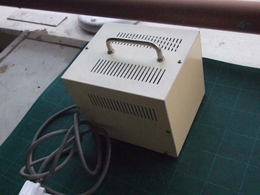 หม้อแปลงไฟจาก 220v ==> 100v ขนาด 1,500W (1.5KVA) ของ TOYOZUMI (TOYODEN) Japan