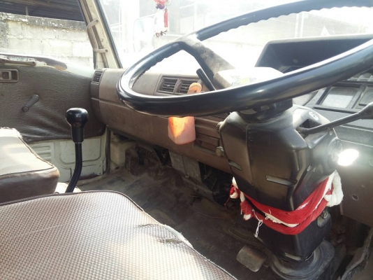 รถหกล้อ hino KM 777 เครื่อง WO4D 117 แรง เครื่องดีไม่มีไอ คันชีสวย ยางใหม่ 6 เส้น ภาษีไม่ขาดเล่มทะเบียนชุดโอนครบ