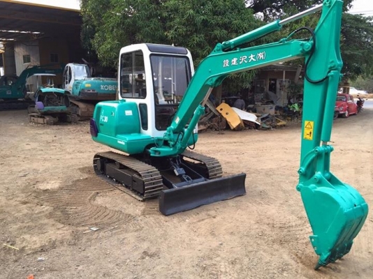 ขายรถขุดแบคโฮ KOMATSU Pc30-7 ขนาดPc30 เครื่องแน่น ปั๊มแรง ระบบไว รถพร้อมใช้งาน เอกสารใบอินวอยครบ