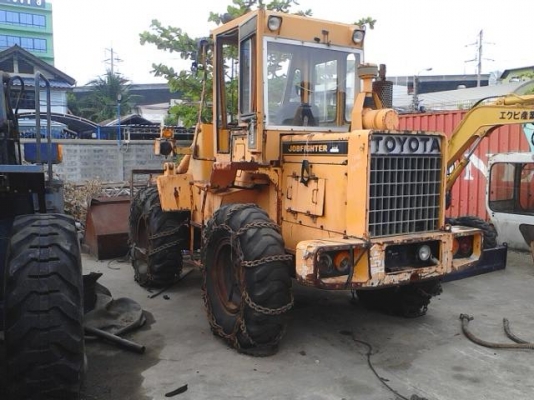 ขายรถตักล้อยาง TOYOTA รุ่น SDT30