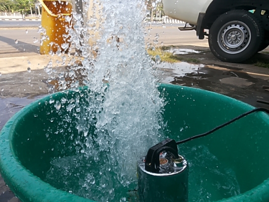 ปั้มสูบน้ำ12v.แบบจุ่มแช่ สูบเร็วมาก มีคลิปทดสอบ