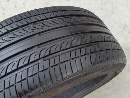 ขายยาง225/40/18 ปี 15 Deestone  2 เส้น