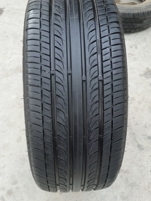 ขายยาง225/40/18 ปี 15 Deestone  2 เส้น