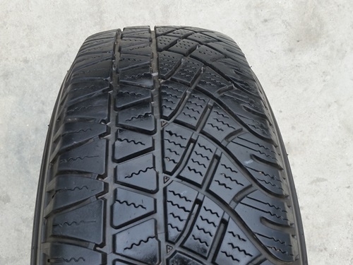 ขายยาง225/70/15 ปี 4014 MICHERLIN CROSS  4 เส้น