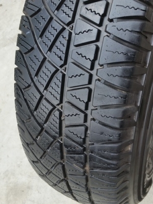 ขายยาง225/70/15 ปี 4014 MICHERLIN CROSS  4 เส้น