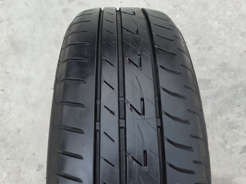 ขายยาง185/60/15 ปี 15  BRIDGESTONE EP200 4 เส้น