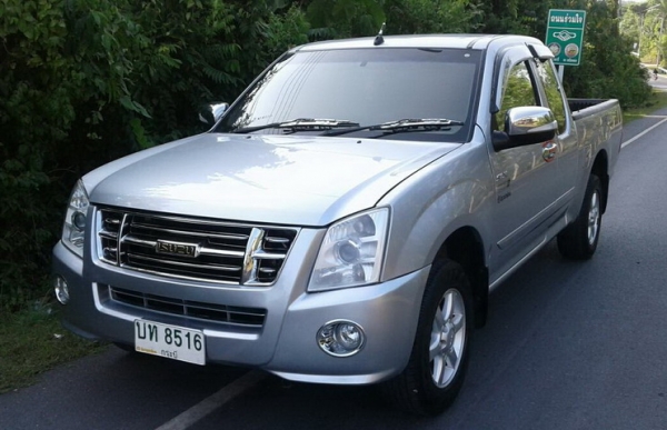 ISUZU  D-MAX PLATINUM  2.5 SLX  ปี09