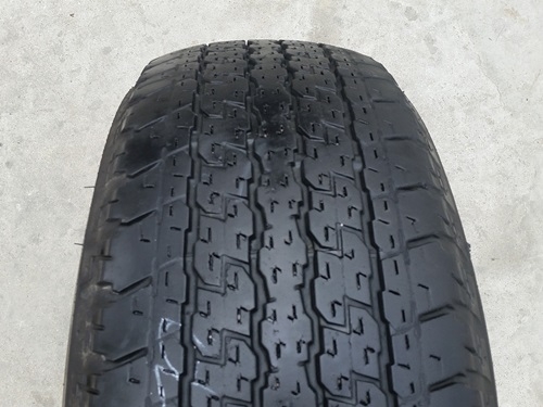 ขายยาง265/70/16 ปี 2913  BRIDGESTONE 840  4 เส้น