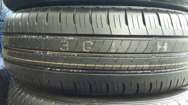 ยาง 185 65 15 dunlop ปลายปี 15 ถอดป้ายแดง ชุดล่ะ 5800