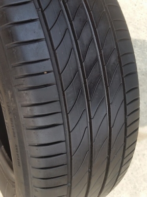 ขายยาง215/60/16 ปี 14 MICHERLIN 3ST 4 เส้น ขายยาง215/60/16 ปี 14 MICHERLIN 3ST 4 เส้น