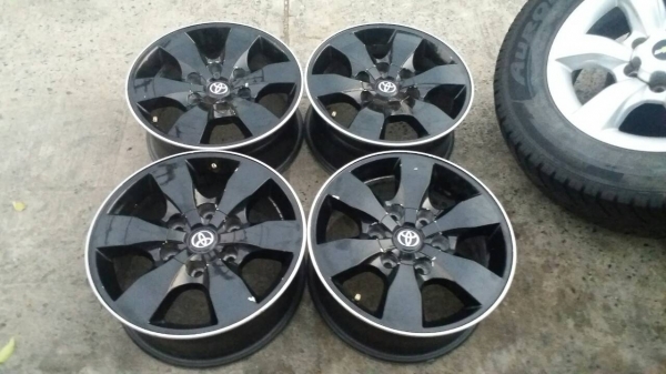 ล้อ toyota ขอบ 16 ชุดล่ะ 3500