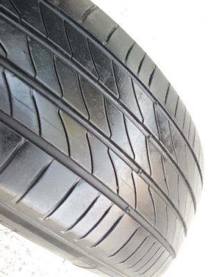 ขายยาง215/60/16 ปี 13  MICHERLIN 3ST 4 เส้น