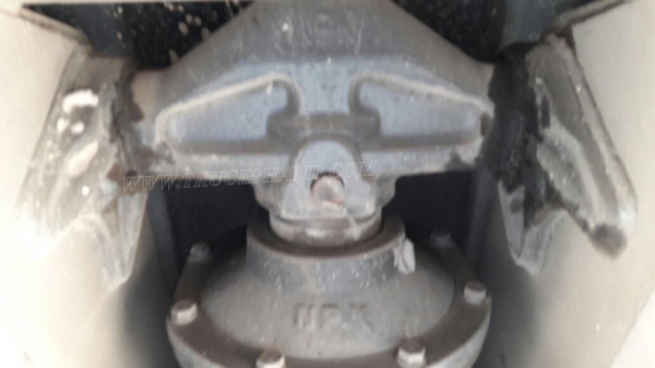 10 ล้อพ่วงดัมพ์ ยี่ห้อ SINO TRUCK รุ่น SWZ10 เครื่อง  6 สูบ  345 แรงม้า