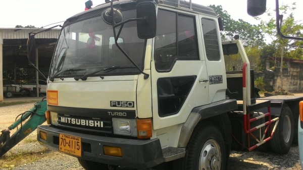 10ล้อหัวลาก 225แรง รถห้างแท้ FN527F...รถสวย...สภาพดีพร้อมใช้. เล่มพร้อม