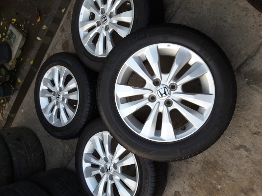 ล้อ honda ขอบ 15 4รู 100 พร้อมยาง ชุดล่ะ 5500