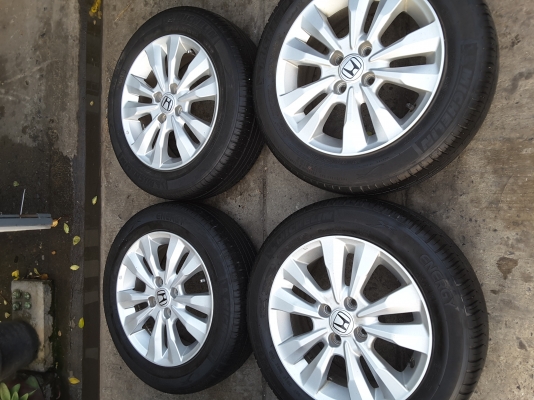 ล้อ honda ขอบ 15 4รู 100 พร้อมยาง ชุดล่ะ 5500