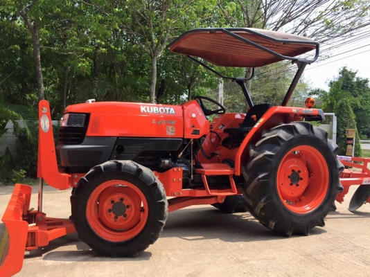 ขายรถไถKubota L4508 (4WD) พร้อมใบมีดหน้าและผานบุกเบิกLCSใหม่ รถพร้อมใช้งาน