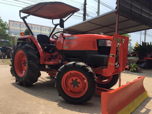 ขายรถไถKubota L4508 (4WD) พร้อมใบมีดหน้าและผานบุกเบิกLCSใหม่ รถพร้อมใช้งาน ขายรถไถKubota L4508 (4WD) พร้อมใบมีดหน้าและผานบุกเบิกLCSใหม่ รถพร้อมใช้งาน