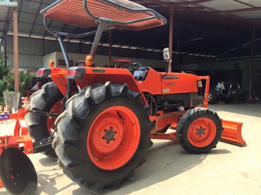ขายรถไถKubota L4508 (4WD) พร้อมใบมีดหน้าและผานบุกเบิกLCSใหม่ รถพร้อมใช้งาน ขายรถไถKubota L4508 (4WD) พร้อมใบมีดหน้าและผานบุกเบิกLCSใหม่ รถพร้อมใช้งาน