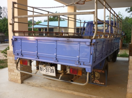 รถบ้าน 6 ล้อ มือสองครับ จอดไม่ได้ไช้แล้วครับ.