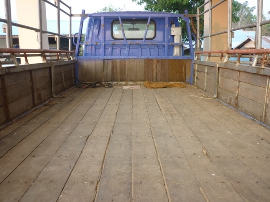 รถบ้าน 6 ล้อ มือสองครับ จอดไม่ได้ไช้แล้วครับ.