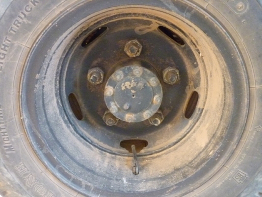 รถบ้าน 6 ล้อ มือสองครับ จอดไม่ได้ไช้แล้วครับ.