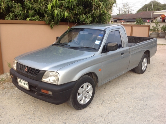 มิตซูบิชิสตราด้า ตอนเดียว