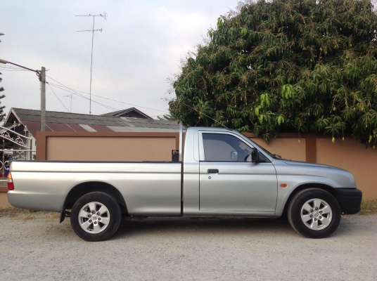 มิตซูบิชิสตราด้า ตอนเดียว