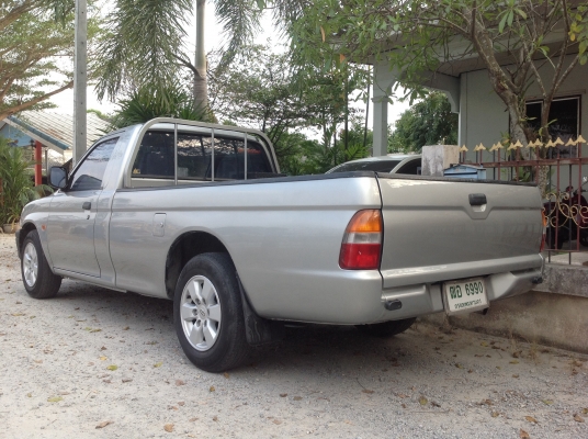 มิตซูบิชิสตราด้า ตอนเดียว