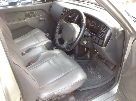 มิตซูบิชิสตราด้า ตอนเดียว