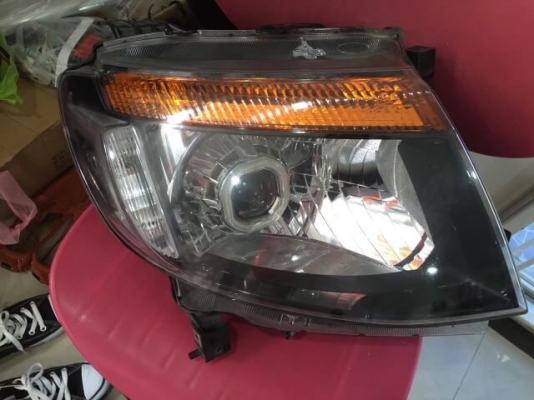 ขายไฟหน้า ฟอร์ด เรนเจอร์. xenon 2015