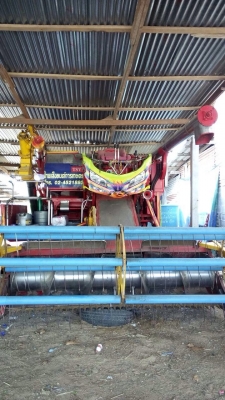 ขายรถเกี่ยวไทยเส็ง รุ่นซุปเปอร์มดจอมพลัง ออกมาได้ 3 ปีขายรถเกี่ยว ไทยเส็ง รุ่น ซุปเปอร์มดจอมพลังปี 56  ลงนาปีได้ 3 ปี(ใช้งาน 2 พันกว่าไร่) เครื่อง Jo8ct 265 แรงม้า ตัวเดินแบคโฮ 12 HT D2 /10 ลูก /44 ข้อ อุ้ม 2.8 ตัน ปั้มไดกิ้น 23 PV ราคา 1,150,000  รถอยู่ส