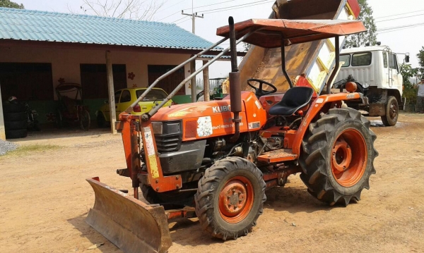 ขาย รถไถ KUBOTA L3408 ปี 50 เอกสารเล่มทะเบียนครบ อุปกรณ์มีผานดันหน้า ผาน 5 ผานยกร่อง