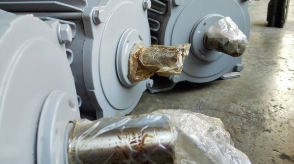 ** SOLD ** มอเตอร์ Mitsubishi 3 HP. ไฟ 380V. ของใหม่ 100\% เก่าเพราะเก็บไม่เคยโดนไฟไม่เคยร้อยน๊อตมาดูมาเทสก่อนได้!!