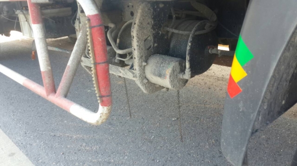 รถฮีโน่ 6 ล้อ รั่ว FC4J  150 แรงม้า. ปี 50.  ( รถวิ่ง 2xx,xxx กม. )    สนใจติดต่อ  081 - 6079515