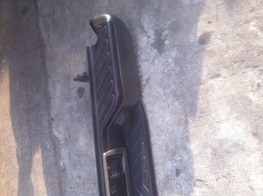 กันชนหลังนาวาร่าถอดสวยๆครับ