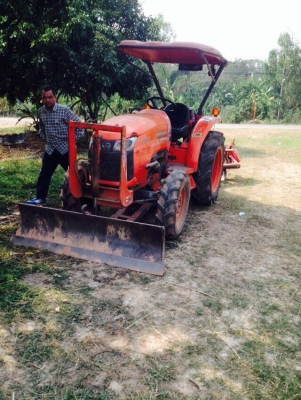 Kubota l3608 หาง5 ใบดัน ชั่วโมง1พัน3 เล่มพร้อมปี53