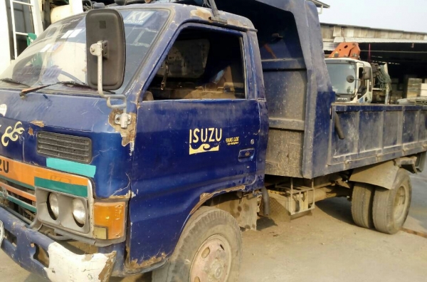 หกล้อดั้ม อีซูชุ KS 22 4BE1-110ฝาดำ พ.เวอร์ ท้ายF ยกหัวได้ สภาพพร้อมใช้งาน ทะเบียนพร้อมโอน