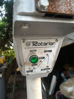 PRESS GIKEN ROTARIAN เครื่องหมุนฐานขนาดโต 80 ซม. หมุนด้วยมอเตอร์เกียร์ทดรอบขนาด 1 แรงม้า