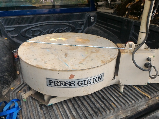 PRESS GIKEN ROTARIAN เครื่องหมุนฐานขนาดโต 80 ซม. หมุนด้วยมอเตอร์เกียร์ทดรอบขนาด 1 แรงม้า