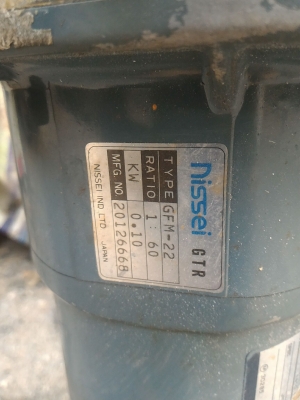 ชุดเครื่องหมุนจ่าย- เก็บงานเข้าม้วนชิ้นงานแบบสองด้าน หมุนขับด้วยมอเตอร์เกียรทด 23 รอบต่อนาที