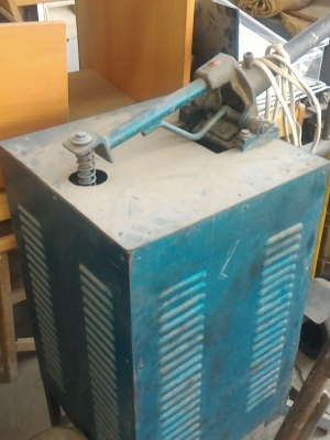 เครื่องอาร์คสปอตขาเหยียบสปริงSPOT Welding Machine ยี่ห้อ NEWGO ขนาด 8 KVA