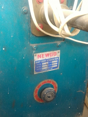 เครื่องอาร์คสปอตขาเหยียบสปริงSPOT Welding Machine ยี่ห้อ NEWGO ขนาด 8 KVA